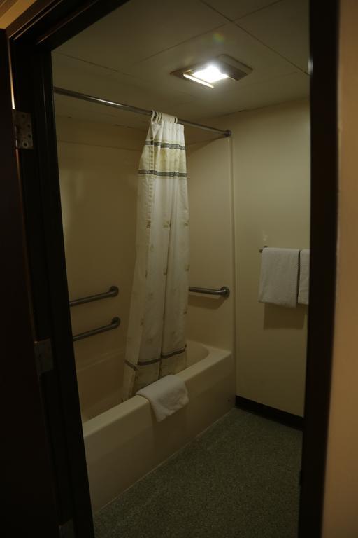 Theroff'S Motel Washington Bagian luar foto